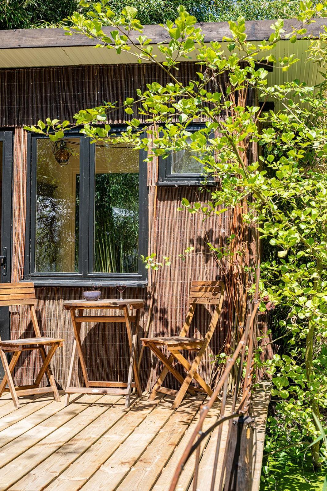 Les Cabanes Des Marais La Madelaine-sous-Montreuil Eksteriør bilde